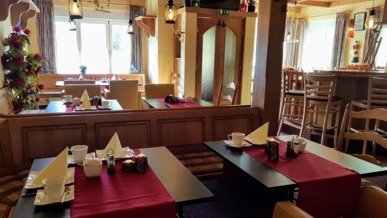 Hotel Drostenhof garni Esens Buitenkant foto