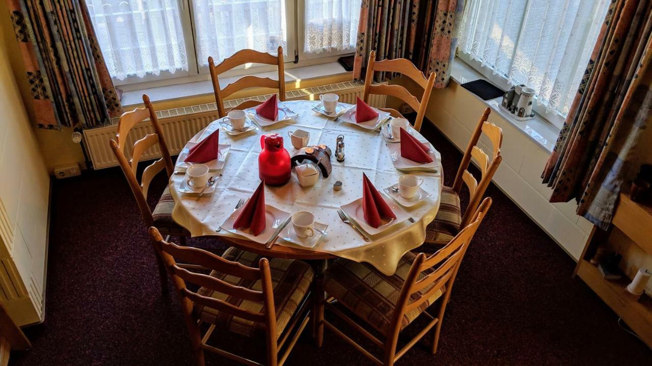 Hotel Drostenhof garni Esens Buitenkant foto